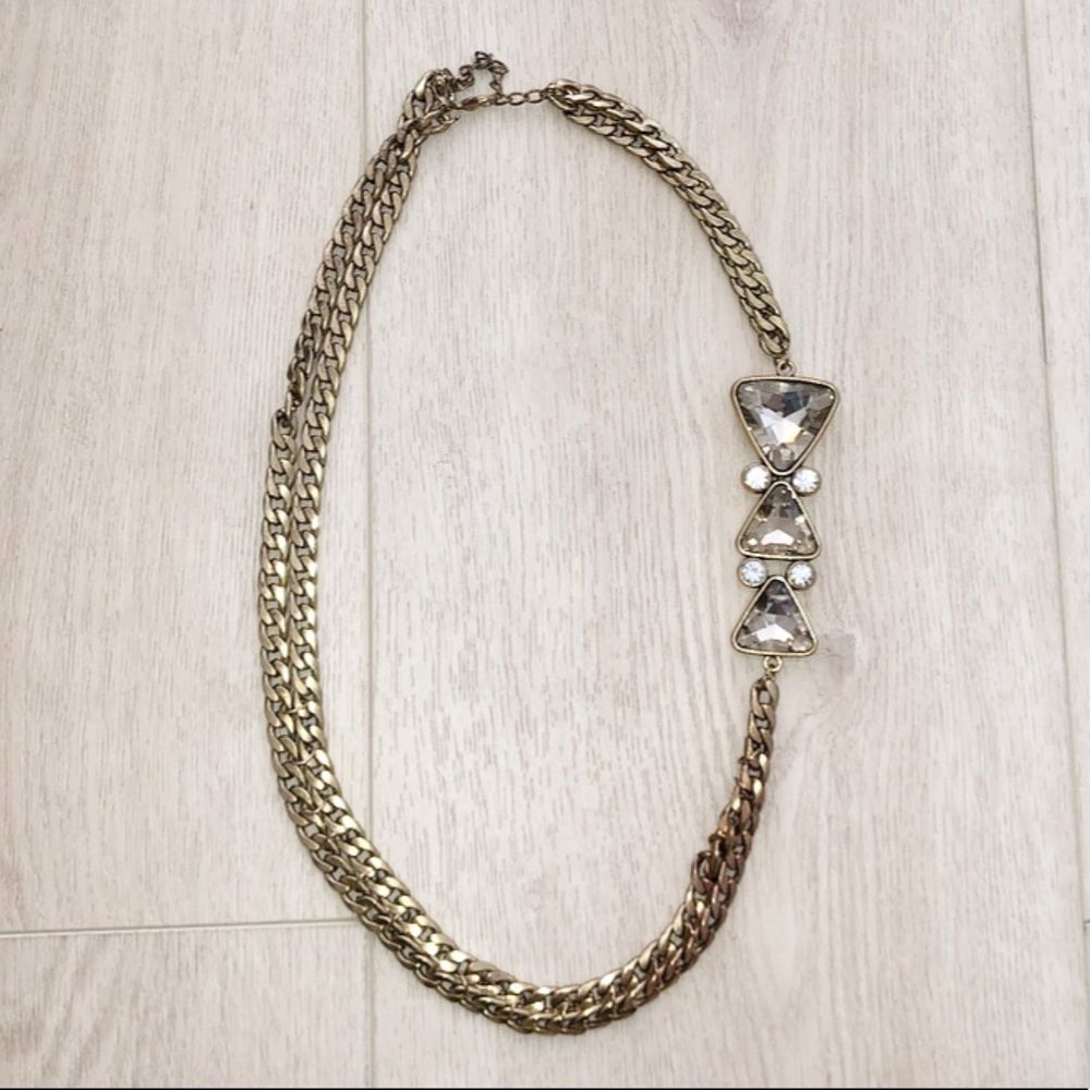 Rhinestone bow chain necklace